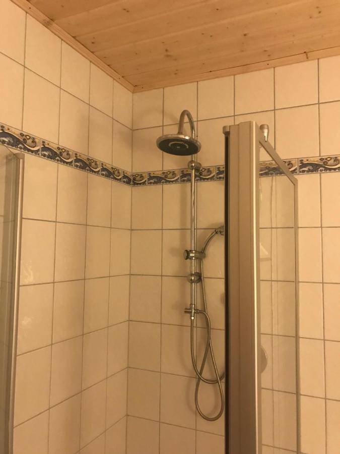 Ferienwohnung Am Gruenen Band Hellingen Exterior foto